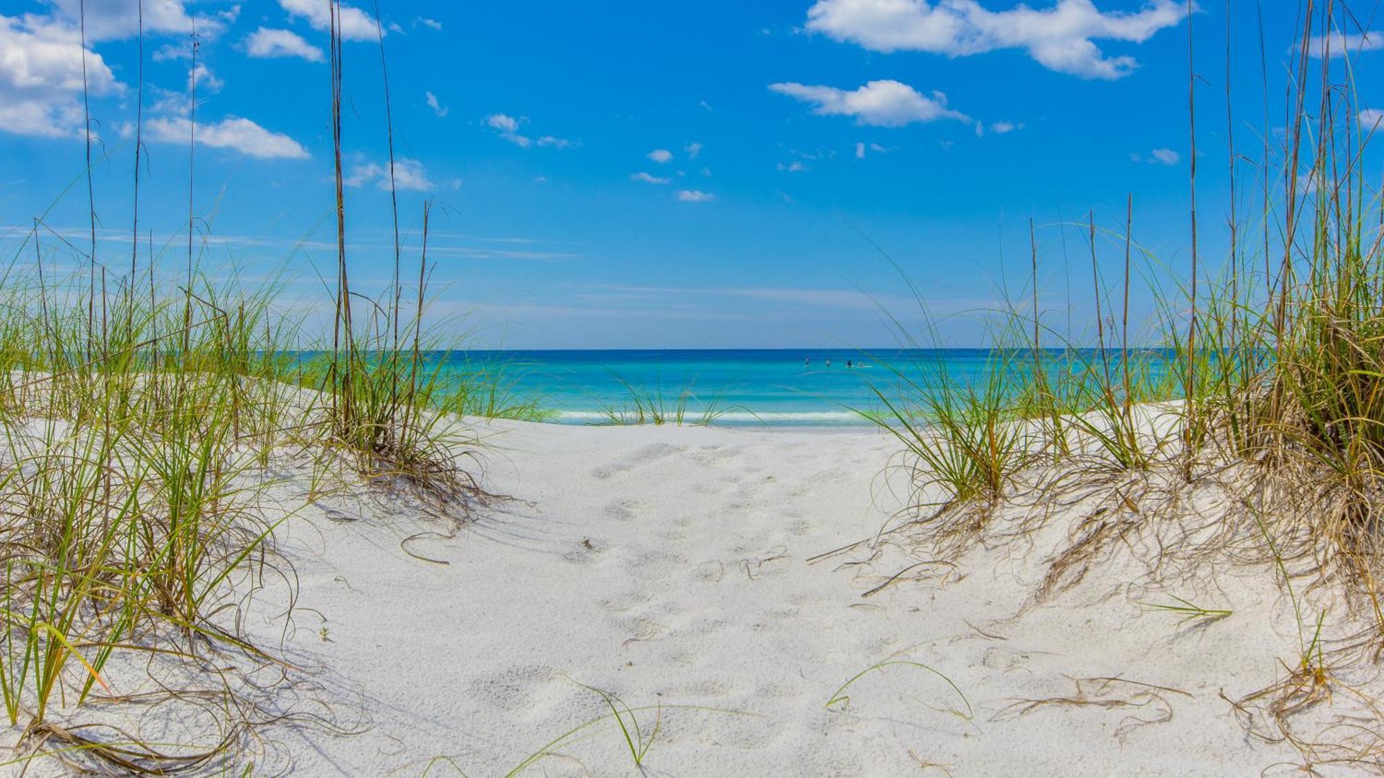 Walk To The Beach! 3 Story Home! 2 Balconies With Gulf Views! Panama City Beach Exterior foto